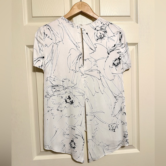 NWOT Hellessy Off White/Black Gorgeous Floral Detailed Blouse, Size 8 - VHTF! - Picture 2 of 7